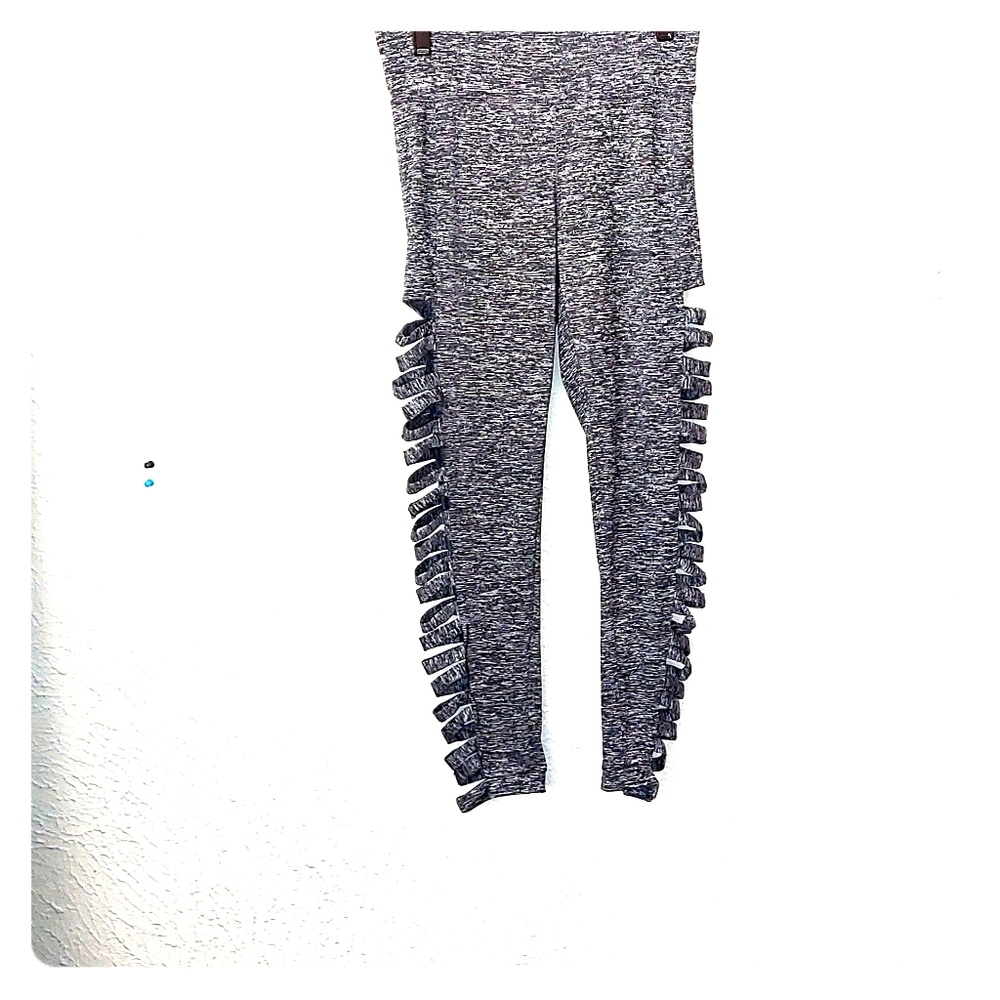 Lot 4 stretchy leggins